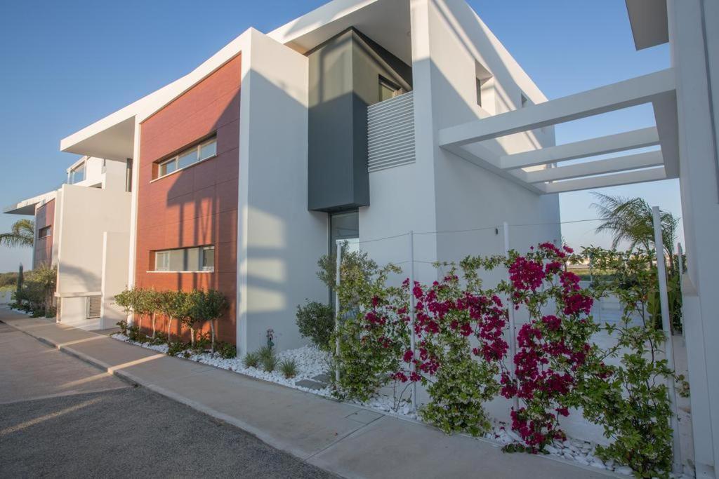 The White H Villa, Protaras, Fresh And Peaceful Paralímni Eksteriør bilde